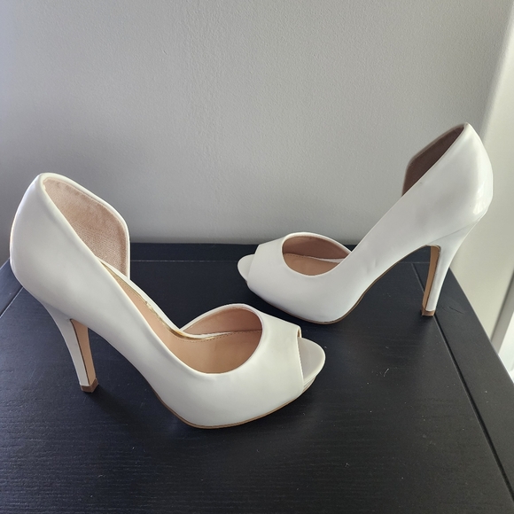 Call it Spring White Platform Heels - Picture 1 of 6